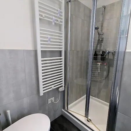 Convenient Family With Private Parking * Местре