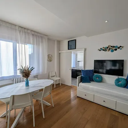 Lejlighed Convenient Family With Private Parking